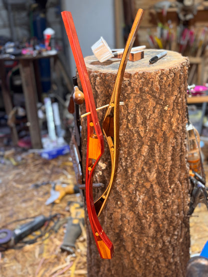 Selfbow quiver, traditional archery quiver